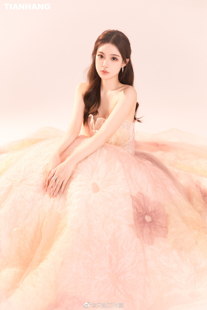 《玩偶特工》伊丽莎·杜什库与乔斯·韦登科幻巨制仅26集落幕，口碑两极分化后升至81%新鲜度